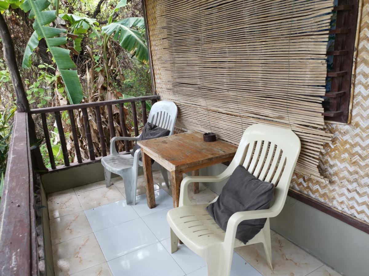 Tapik Beach Park Guest House El Nido Exteriör bild